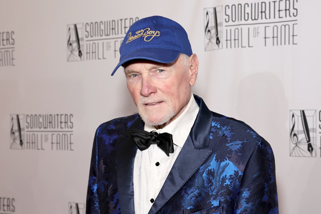 The Beach Boys’ Mike Love goes the extra mile to protect the land around $43 million Lake Tahoe estate — MarketWatch, Toronto Business news