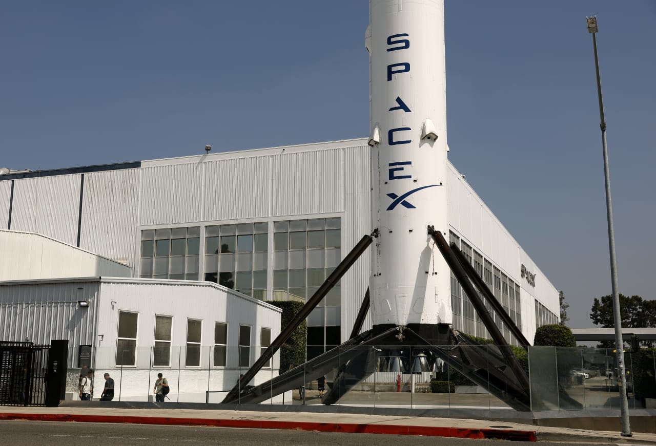 Why SpaceX’s stock is surging — and lifting the broader AI universe along with it — MarketWatch, Toronto Technology news