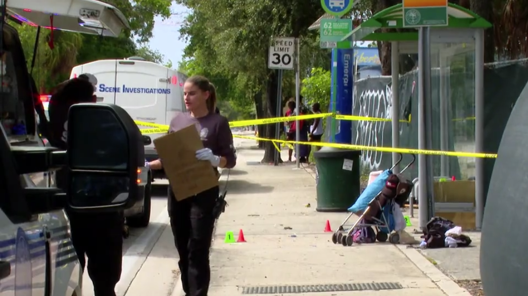 Attacker, victim injured in stabbing at Miami bus stop — WSVN 7 Miami-Dade, Toronto Community news